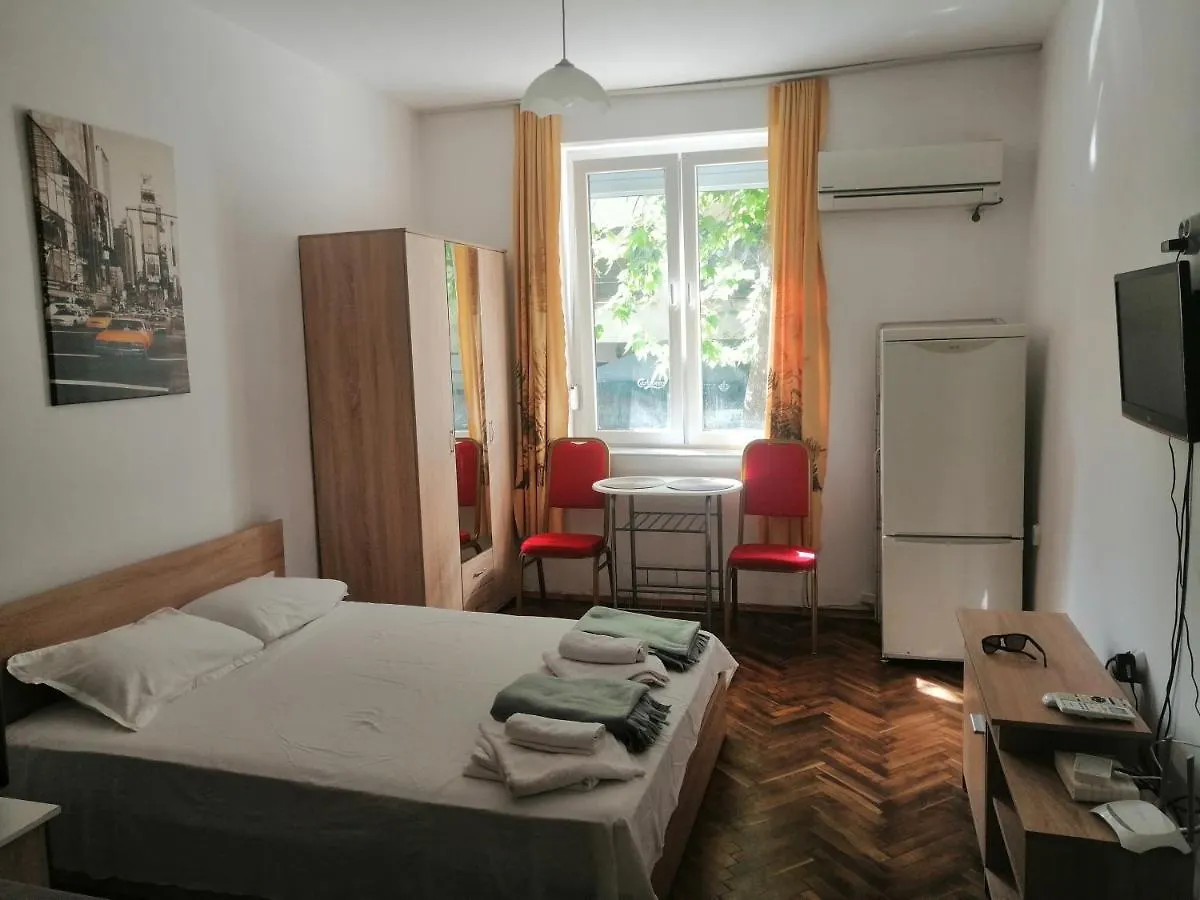Top Location Near To City Center And Sea Garden Apartment Burgas