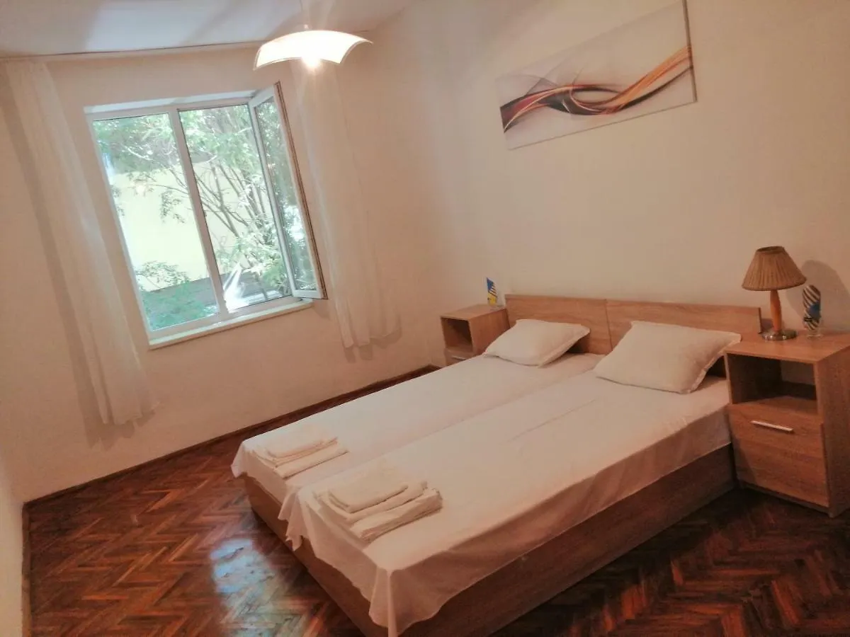 Top Location Near To City Center And Sea Garden Apartment Burgas